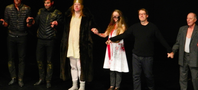 Михаэль Тальхаймер с актерами на премьере "Орлеанской девы" Шиллера