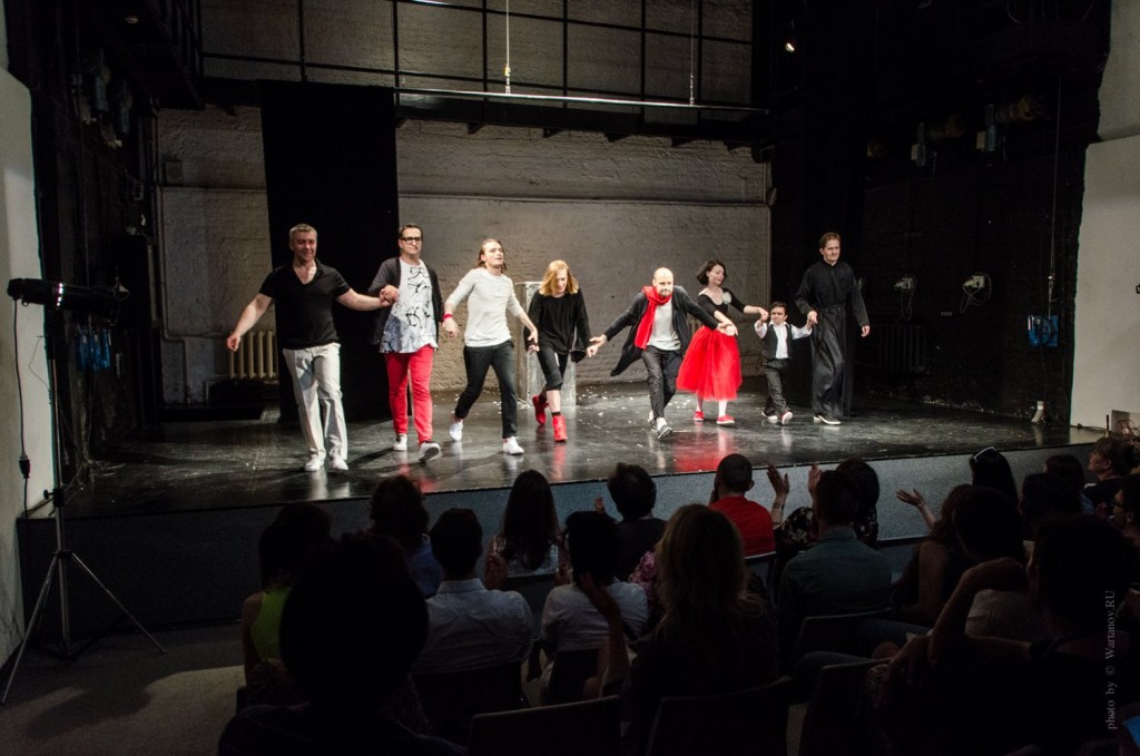 Спектакль по роману "Театральная история"